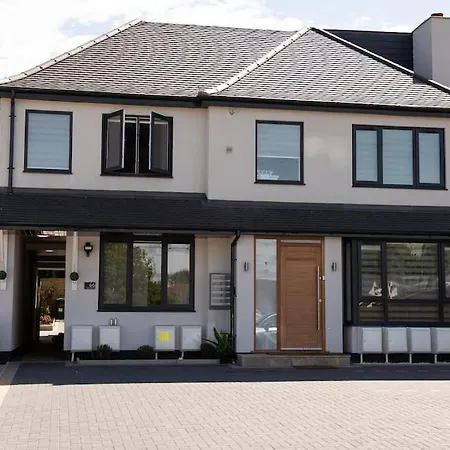 Walnut Flats: Stylish Oxford-Area Apartment with Netflix Kidlington Exterior photo