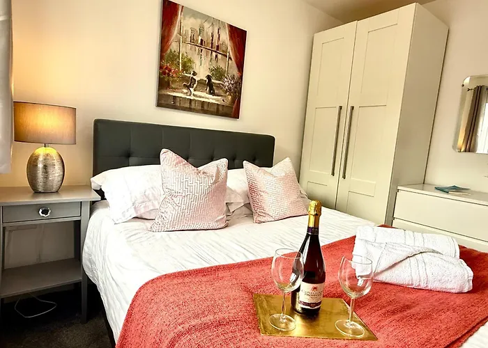 Walnut Flats-F5, Stylish 1-Bedroom - Parking, Netflix, Wifi - Close To Oxford, Bicester & Blenheim Palace