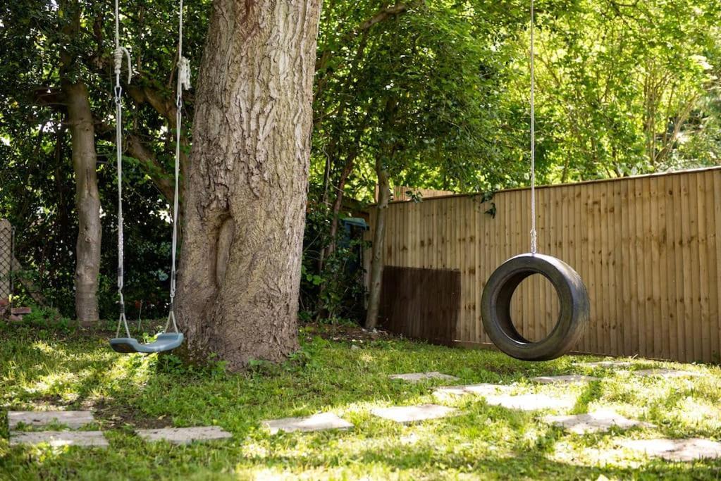 Walnut Flats: Stylish Oxford-area With Netflix Kidlington