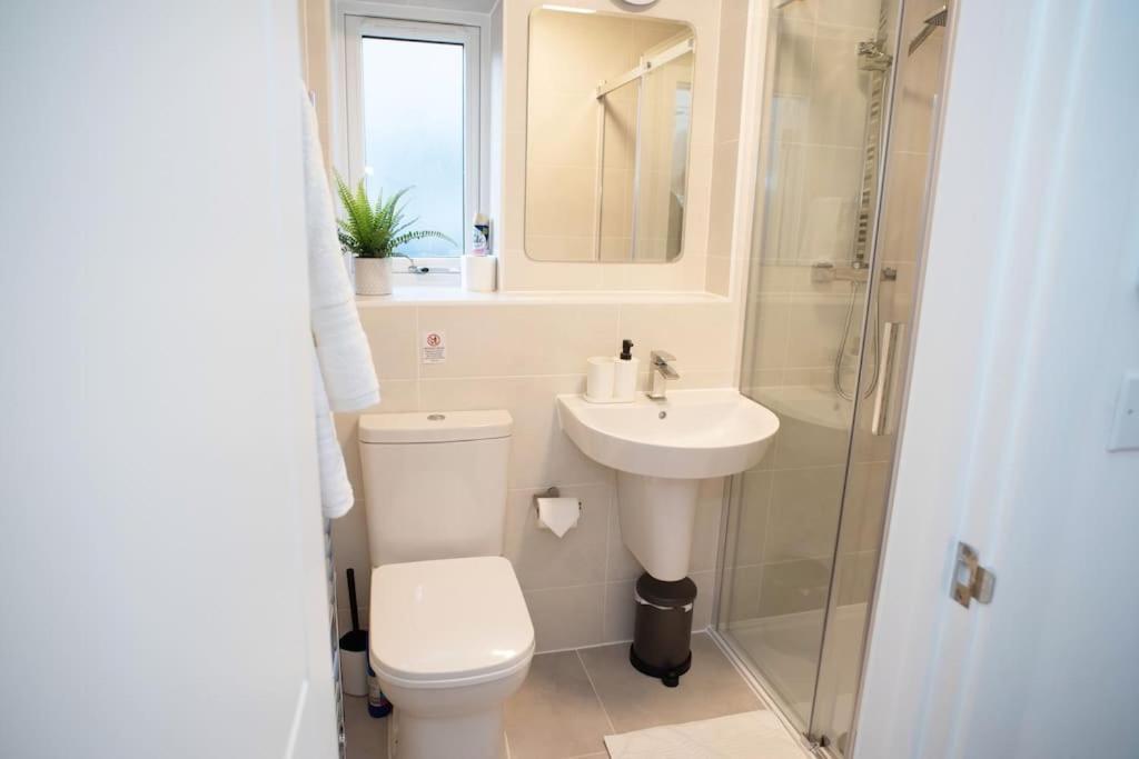 Walnut Flats: Stylish Oxford-area With Netflix Kidlington
