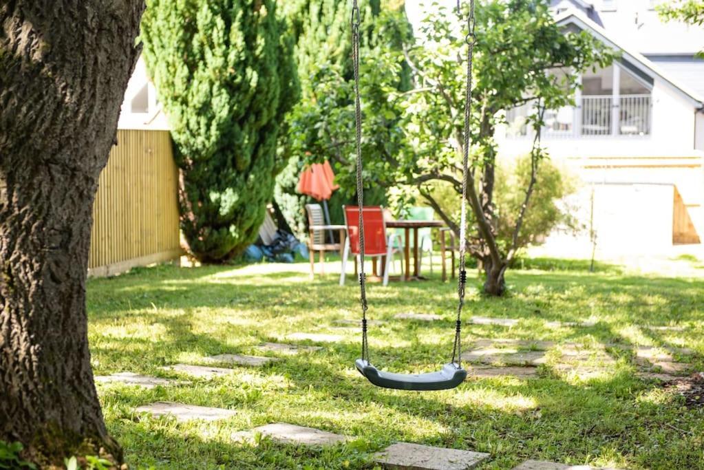 Walnut Flats: Stylish Oxford-area With Netflix