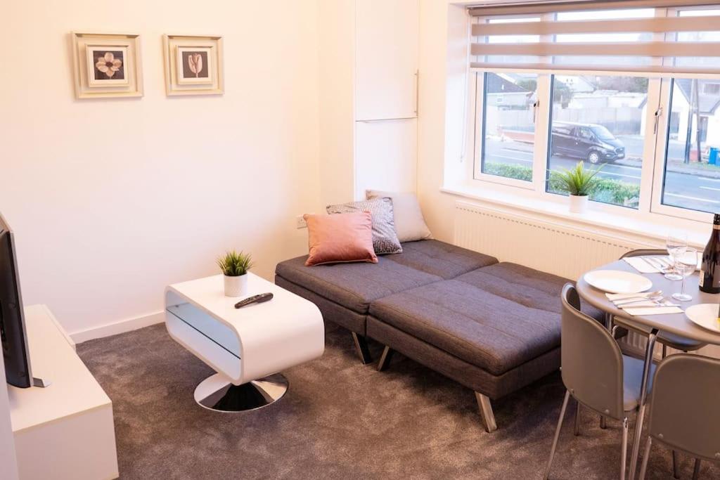 Walnut Flats: Stylish Oxford-area With Netflix Kidlington