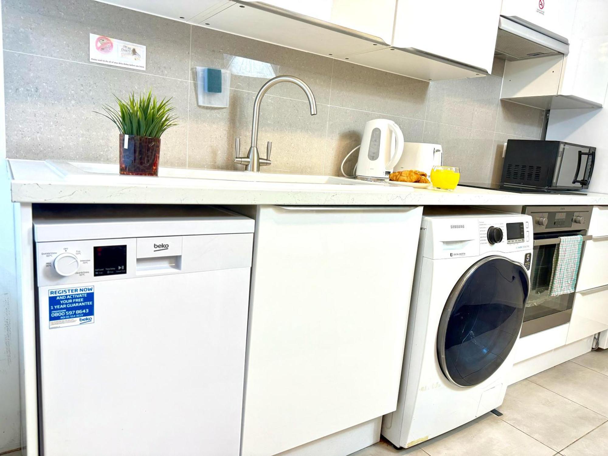 Apartment Walnut Flats: Stylish Oxford-area With Netflix