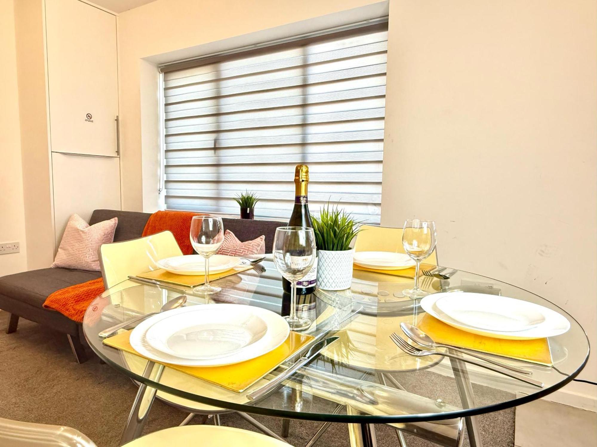 Walnut Flats: Stylish Oxford-area With Netflix Kidlington
